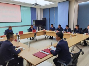 临夏东升国际官网集团与兰州银行股份有限公司临夏分行签定战术合作和谈
