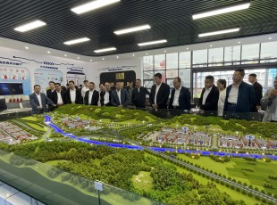 临夏东升国际官网集团发展重点项目业务观摩互换活动